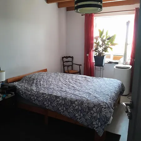 Oda ve Kahvaltı Frebourg *