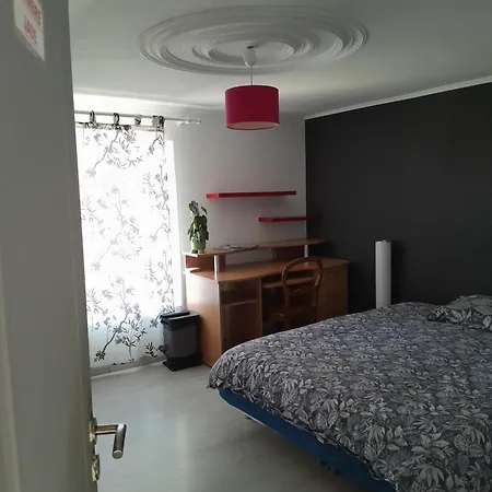 Frebourg Oda ve Kahvaltı